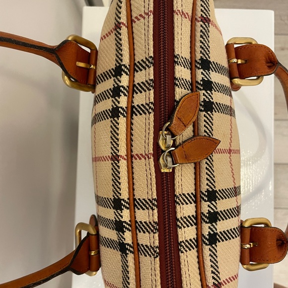 BURBERRY handbag shoulder purse authentic - Picture 5 of 12